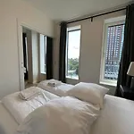 Stunning Apt With Lovely Views